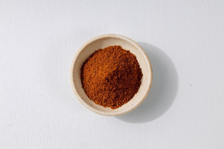 牙買加煙燻香料 Jerk seasoning 牙買加煙燻香料、牙買加烤雞香料 (Jerk Seasoning)、煙燻風味粉、萬用烤肉粉、異國調味料推薦、醃肉粉、手作辛香料、煙燻調味、牙買加烤雞做法、氣炸鍋醃肉建議、露營烤肉必備調味、美式烤肋排提味、蔬食煙燻料理