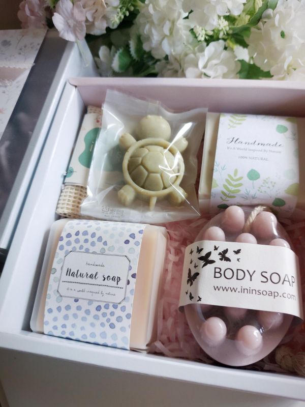 花間系列-碎花禮盒 ininsoap 花間系列-碎花禮盒
