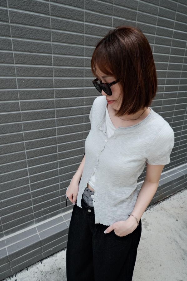 波浪滾邊針織上衣 