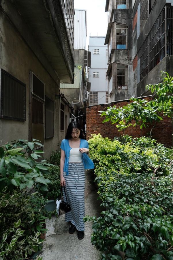 波浪滾邊針織上衣 