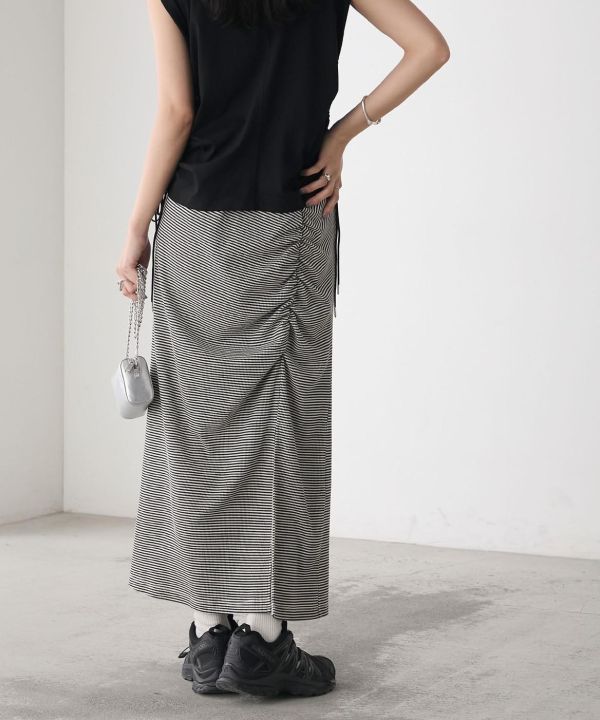 褶皺剪裁長裙 
