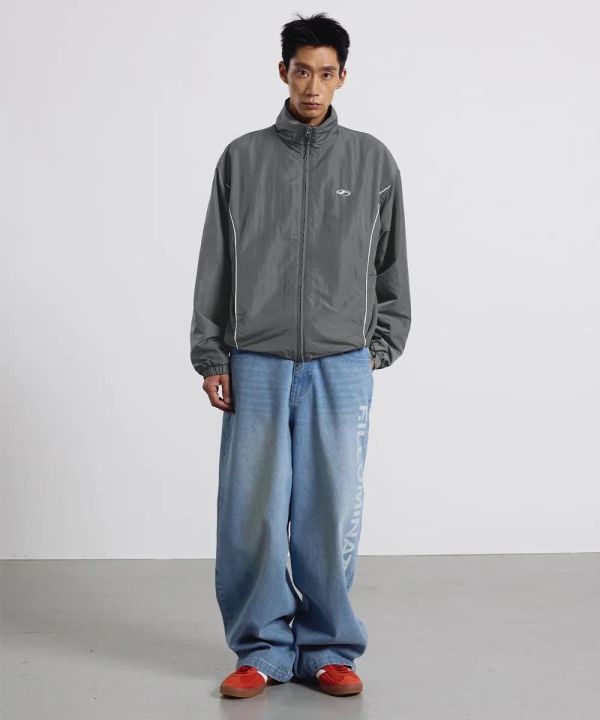 Filuminate弧形線條風衣 