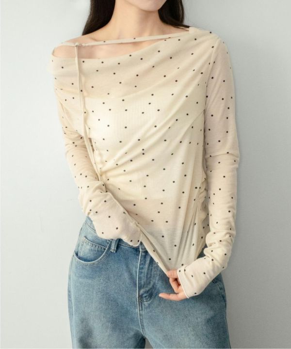 透膚點點露肩上衣 