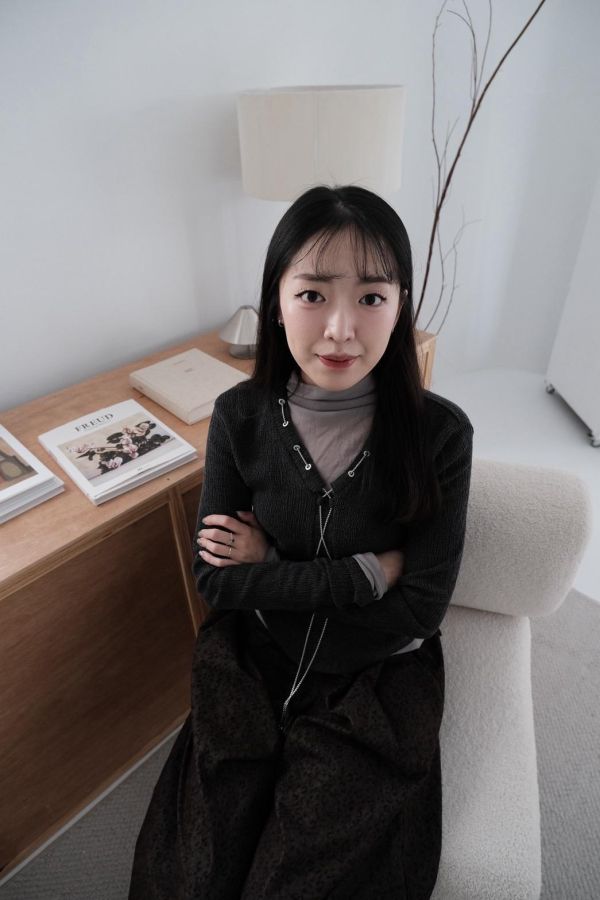 混麻穿繩V領上衣 