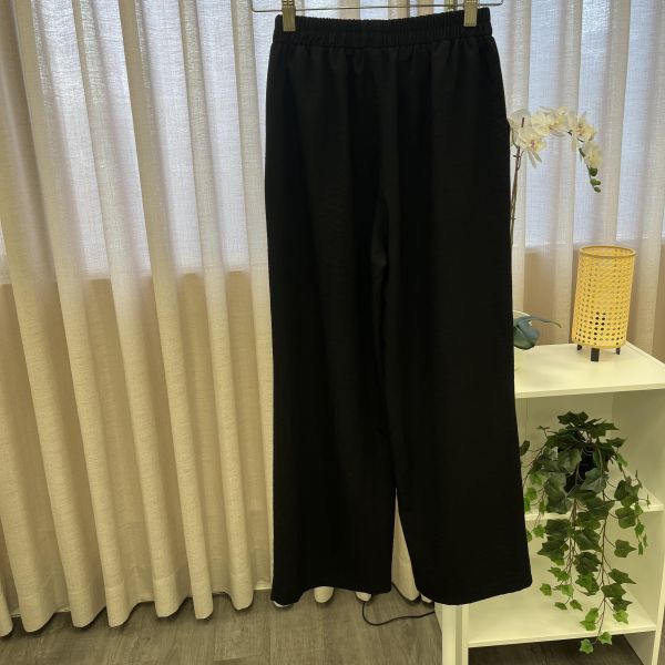 黑休閒闊腿直筒褲 二手女裙褲 / 長褲短褲 / 穿搭推薦 / 高CP服飾/休閒穿搭/舒適好穿/闊腿褲/直筒褲/黑色長褲/休閒長褲
