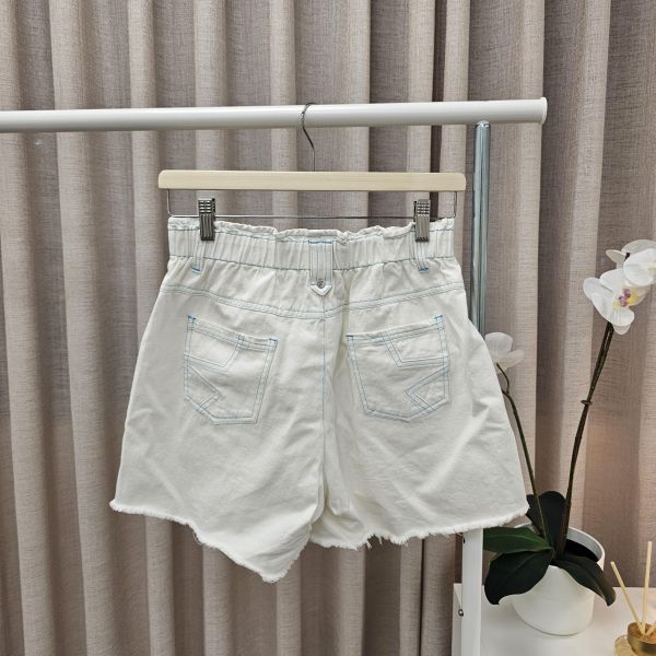 白色藍車線小鬍子logo短褲 二手女裙褲 / 長褲短褲 / 穿搭推薦 / 高CP服飾