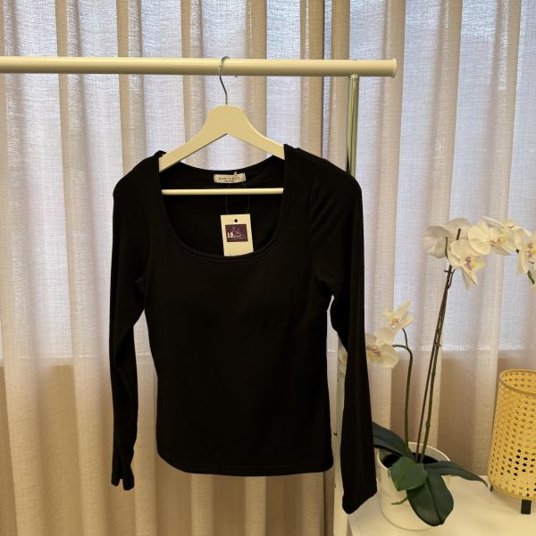 黑色顯瘦方領修身bratop長袖上衣 女上衣 / 二手女裝 / 穿搭