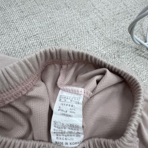 柔和粉短版縮口上衣 女上衣,二手女裝,穿搭,上衣,外套,襯衫 短版