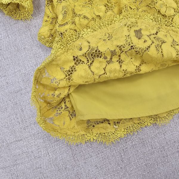 暖黃三層蕾絲平口吊帶上衣 女上衣 / 二手女裝 / 穿搭
