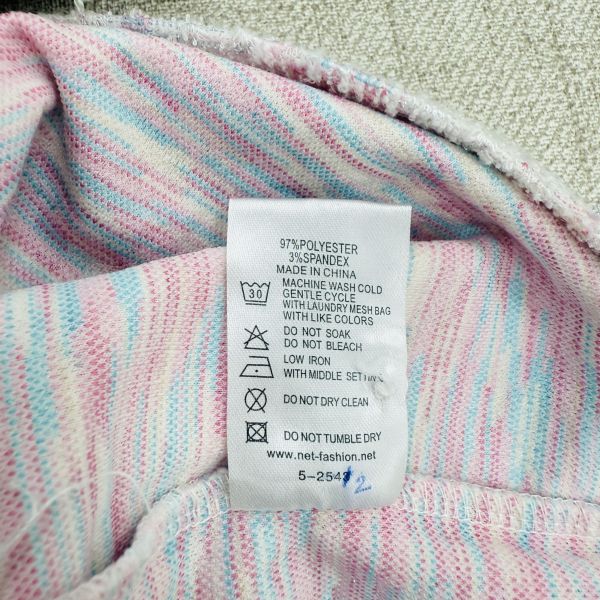 小香風貴氣粉色上衣 女上衣,二手女裝,穿搭,上衣,外套,襯衫 珍珠排扣 小香風 短版