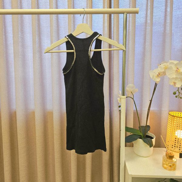 黑挖背亮片包邊背心 女上衣 / 二手女裝 / 穿搭