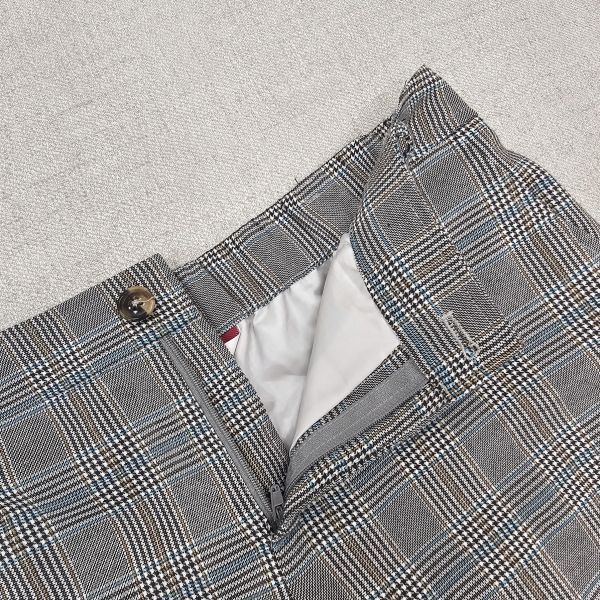 深棕復古格紋短褲 二手女裙褲 / 長褲短褲 / 穿搭推薦 / 高CP服飾