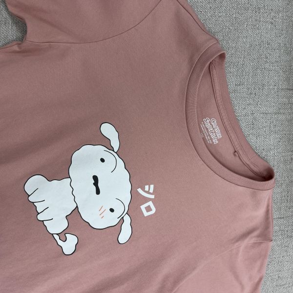 柔和粉小白T恤 女上衣,二手女裝,穿搭,上衣,外套,襯衫 卡通 小白