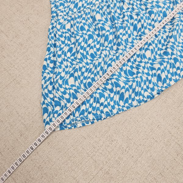 藍無袖薄款印花洋裝 二手女裙褲 / 長裙短裙 / 長褲短褲 / 穿搭推薦 / 高CP服飾