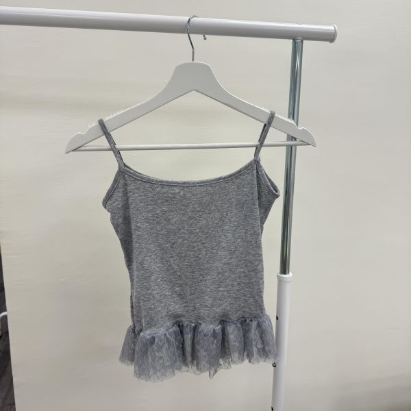 蕾絲下擺細肩背心 女上衣,二手女裝,穿搭,上衣,外套,襯衫