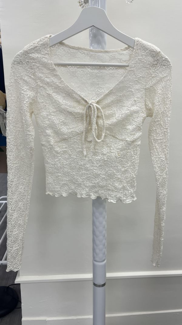 米黃透膚綁帶上衣 女上衣,二手女裝,穿搭,上衣,外套,襯衫