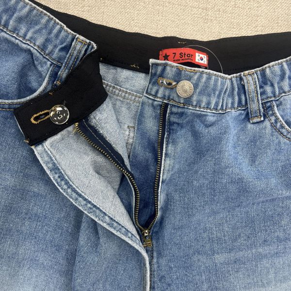 刷破牛仔短褲裙 二手女裙褲,褲裙,穿搭推薦,高CP服飾,短褲裙,帥氣褲裙,夏日穿搭,美式穿搭,牛仔褲裙