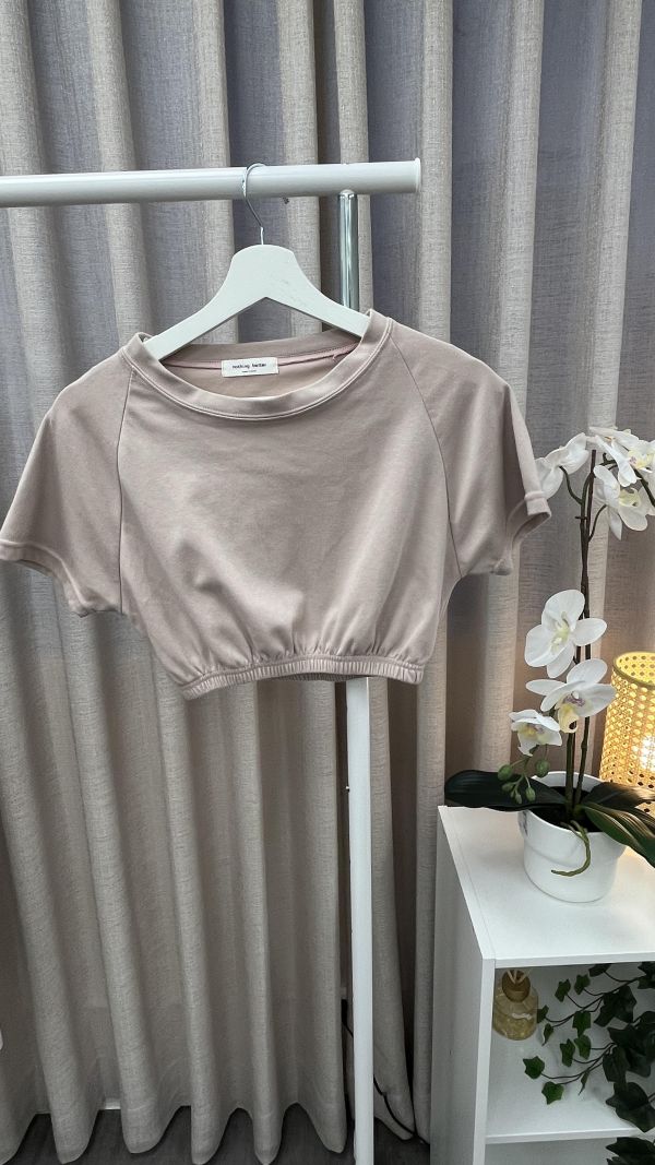 柔和粉短版縮口上衣 女上衣,二手女裝,穿搭,上衣,外套,襯衫 短版