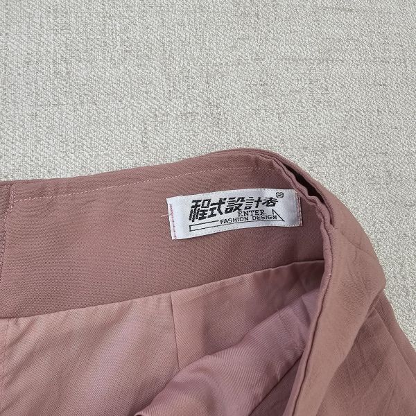 粉雙釦排釦褲裙 二手女裙褲 / 長裙短裙 / 長褲短褲 / 穿搭推薦 / 高CP服飾