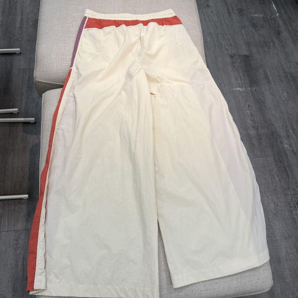 尼龍滾邊撞色休閒長褲 二手女裙褲,長裙,短裙,長褲,短褲,穿搭推薦,高CP服飾,洋裝,吊帶褲,吊帶裙