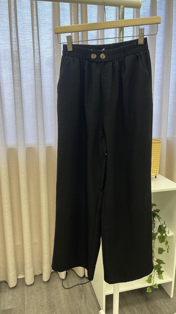 黑休閒闊腿直筒褲 二手女裙褲 / 長褲短褲 / 穿搭推薦 / 高CP服飾/休閒穿搭/舒適好穿/闊腿褲/直筒褲/黑色長褲/休閒長褲