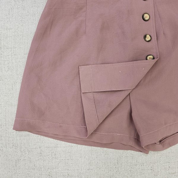 粉雙釦排釦褲裙 二手女裙褲 / 長裙短裙 / 長褲短褲 / 穿搭推薦 / 高CP服飾