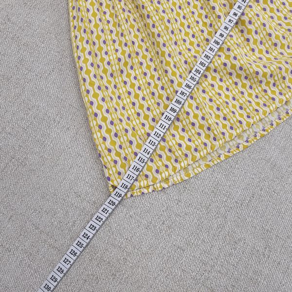 黃無袖薄款印花洋裝 二手女裙褲 / 長裙短裙 / 長褲短褲 / 穿搭推薦 / 高CP服飾