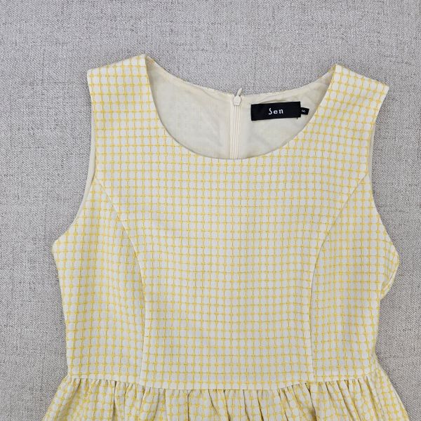 黃氣質小格紋無袖洋裝 二手女裙褲 / 長裙短裙 / 長褲短褲 / 穿搭推薦 / 高CP服飾