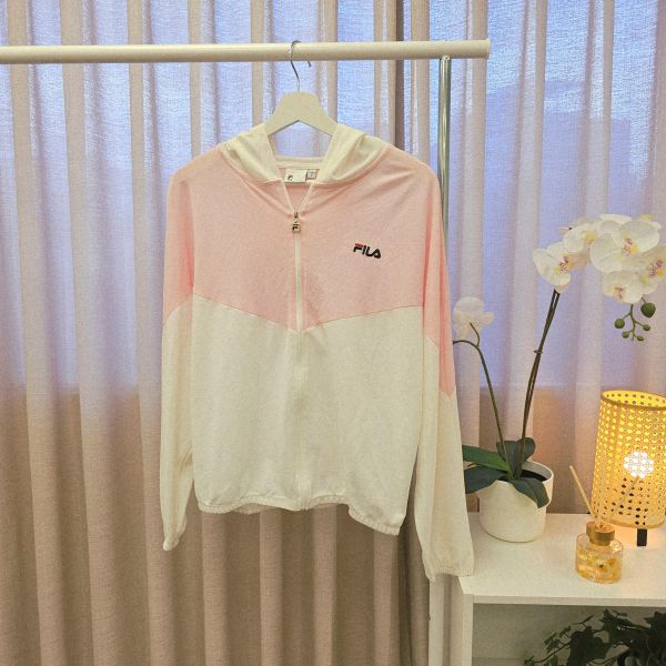 粉白連帽運動系防曬外套 女上衣 / 二手女裝 / 穿搭