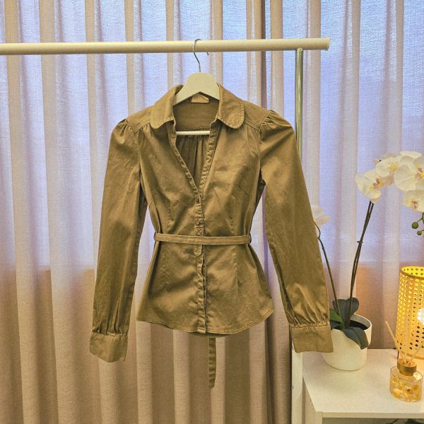 棕韓系挺版綁繩襯衫 女上衣 / 二手女裝 / 穿搭