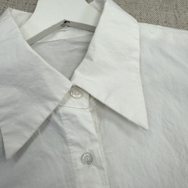 OL純白短版襯衫 女上衣,二手女裝,穿搭,上衣,外套,襯衫 短版 
OL