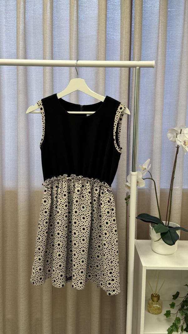 韓國製-優雅黑拼接點點無袖洋裝 二手女裙褲 / 長裙短裙 / 長褲短褲 / 穿搭推薦 / 高CP服飾