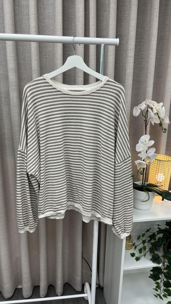 米棕條紋圓領大學T 女上衣,二手女裝,穿搭,上衣,外套,襯衫 條紋 撞色