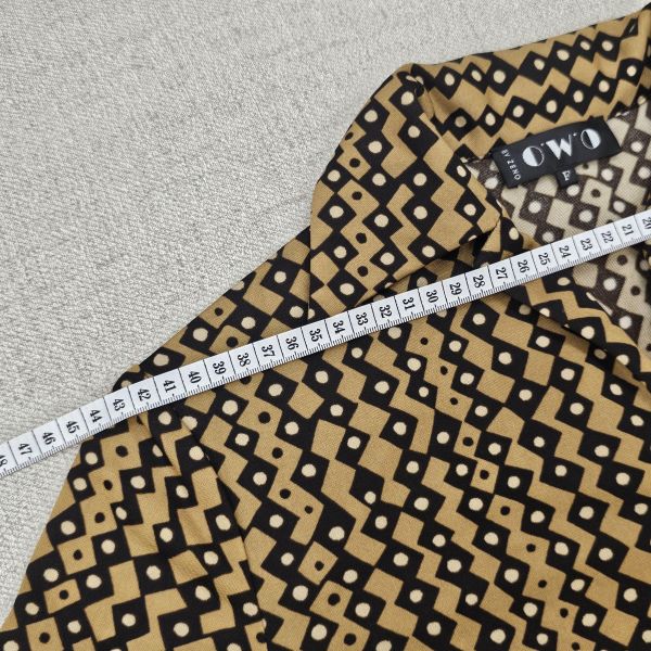 橘棕幾何印花復古上衣 女上衣 / 二手女裝 / 穿搭