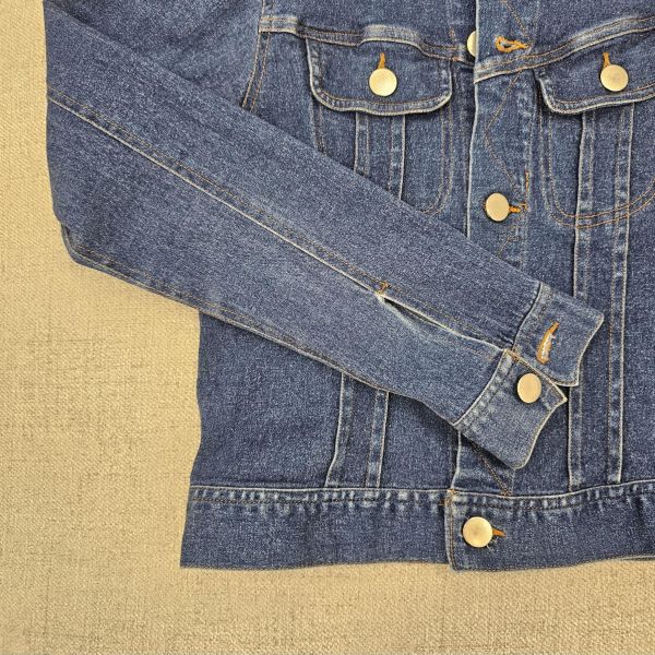 深藍合身立體剪裁牛仔外套 女上衣 / 二手女裝 / 穿搭