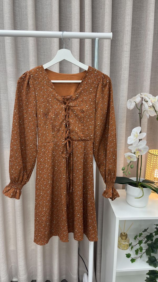 復古連身短洋裝 二手女裙褲,短裙,穿搭推薦,高CP服飾,洋裝,連身裙,超顯身材,復古洋裝,民國服飾,約會穿搭