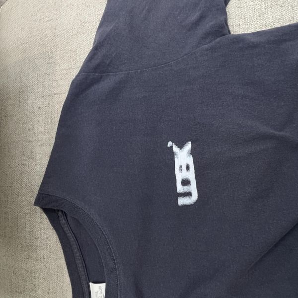 美式長版灰T 女上衣,二手女裝,穿搭,美式穿搭,日常穿搭,休閒穿搭,長版水洗T,落肩T