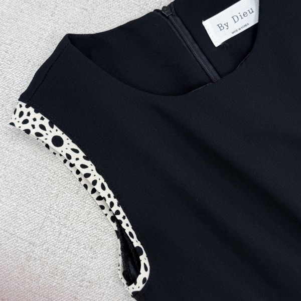 韓國製-優雅黑拼接點點無袖洋裝 二手女裙褲 / 長裙短裙 / 長褲短褲 / 穿搭推薦 / 高CP服飾