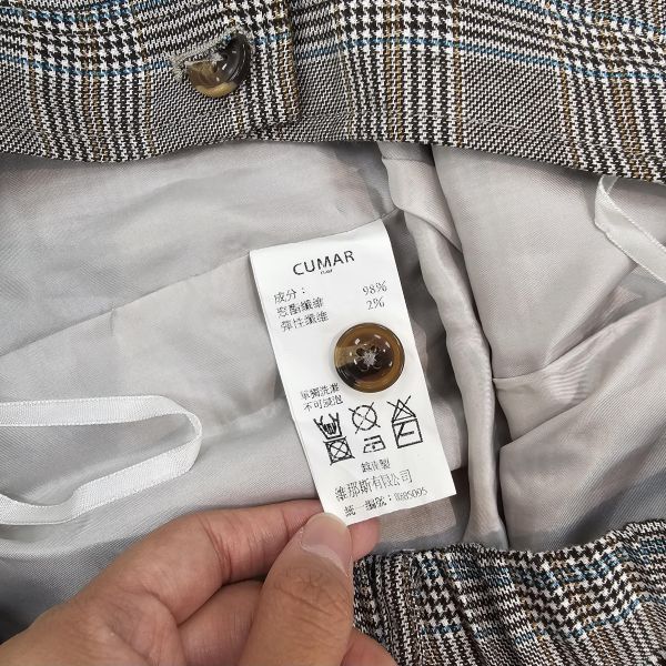 深棕復古格紋短褲 二手女裙褲 / 長褲短褲 / 穿搭推薦 / 高CP服飾