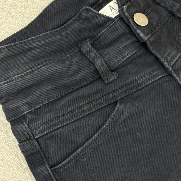 黑色高腰修身雙層腰頭短褲 二手女裙褲 / 長裙短裙 / 長褲短褲 / 穿搭推薦 / 高CP服飾