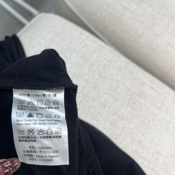 黑色休閒運動寬褲 二手女裙褲,長裙,短裙,長褲,短褲,穿搭推薦,高CP服飾,洋裝,吊帶褲,吊帶裙
