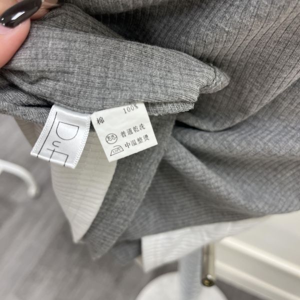 灰色圓領小綁帶短版上衣 女上衣,二手女裝,穿搭,上衣,外套,襯衫