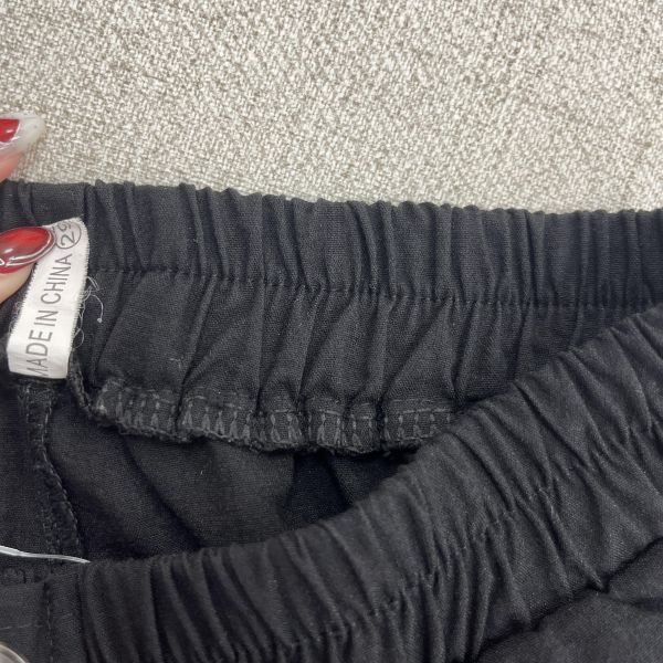 黑休閒闊腿直筒褲 二手女裙褲 / 長褲短褲 / 穿搭推薦 / 高CP服飾/休閒穿搭/舒適好穿/闊腿褲/直筒褲/黑色長褲/休閒長褲