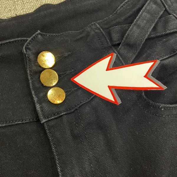 高腰A字黑褲 二手女裙褲,短褲,穿搭推薦,高CP服飾,熱褲,高腰短褲,黑色短褲,夏日穿搭,日常穿搭,休閒服飾,美式街頭風,抽繩設計