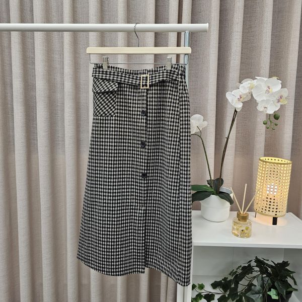 法式氣質黑白格子排釦長裙 二手女裙褲 / 長裙短裙 / 穿搭推薦 / 高CP服飾