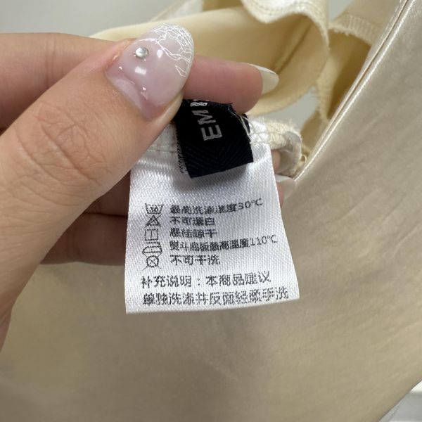 香檳色性感細肩帶吊帶 女上衣,二手女裝,穿搭,上衣,外套,襯衫