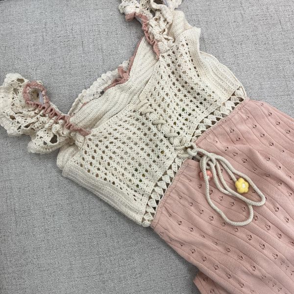 粉針織可愛長洋裝 二手女裙褲 / 長裙短裙/ 穿搭推薦 / 高CP服飾/春日穿搭/復古田園風/甜美服飾/粉色長裙/可愛穿搭/出遊穿搭