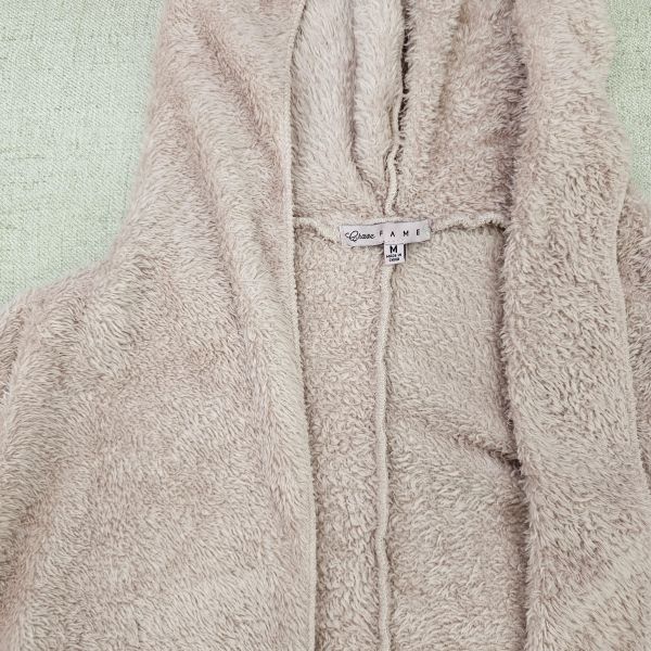 粉毛毛無拉練連帽外套 女上衣 / 二手女裝 / 穿搭