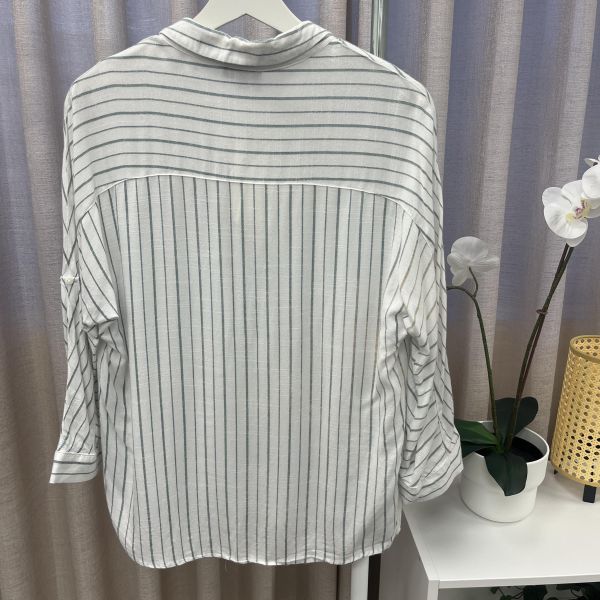 小清新白綠條紋襯衫 女上衣,二手女裝,穿搭,上衣,外套,襯衫