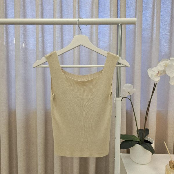 黃方領針織背心 女上衣 / 二手女裝 / 穿搭